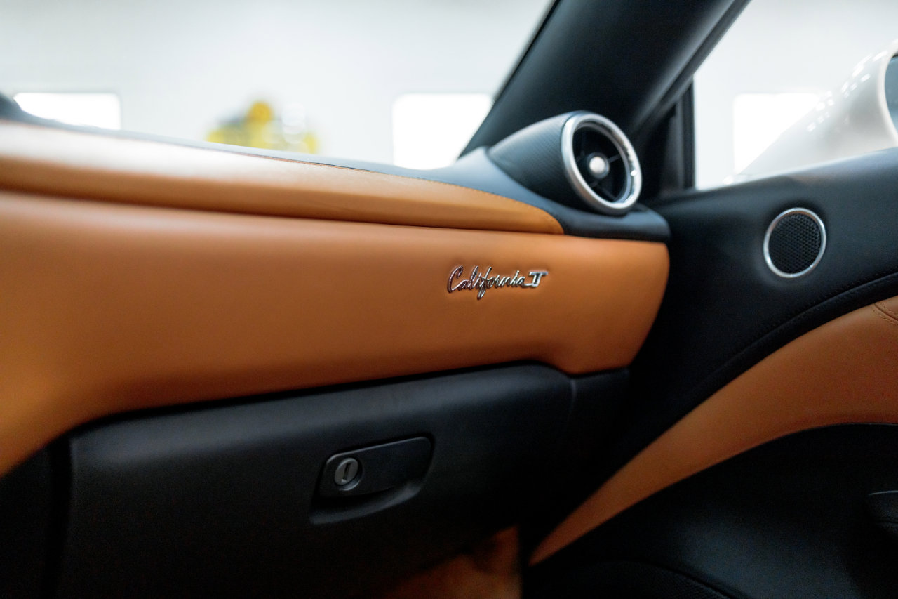 Used 2016 Ferrari California T image 72