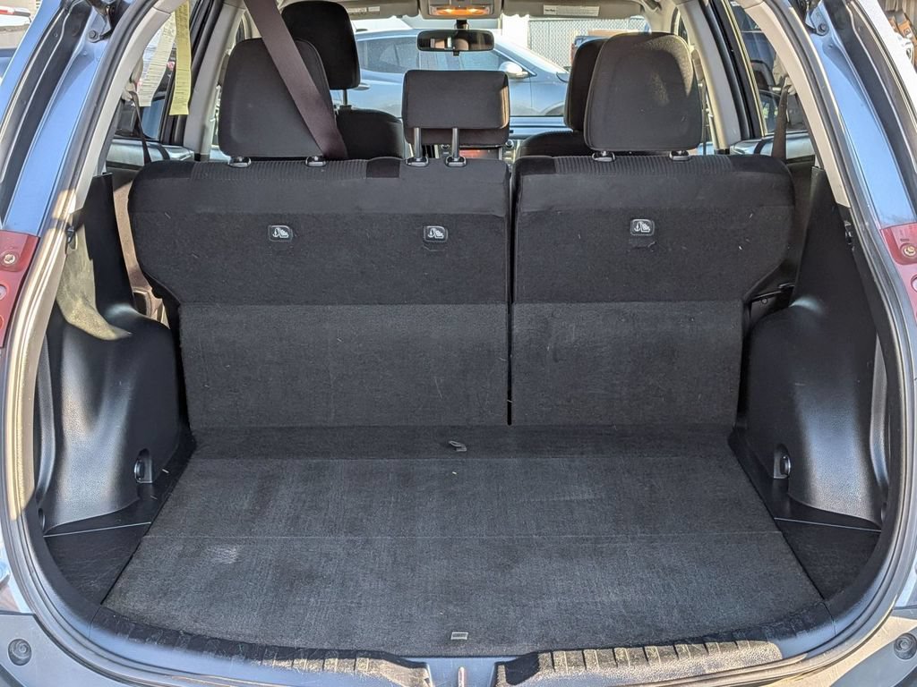 Used 2014 Toyota RAV4 LE AWD/4WD image 31
