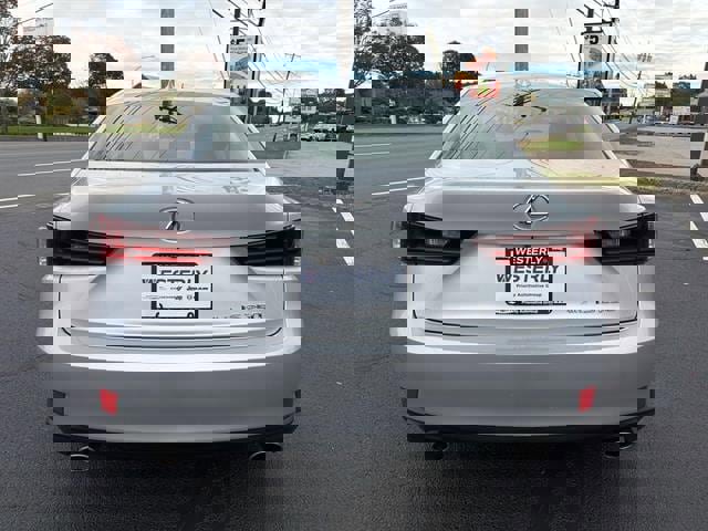 Used 2014 Lexus IS 250 AWD w/ Luxury Package w/Gray Wood image 4