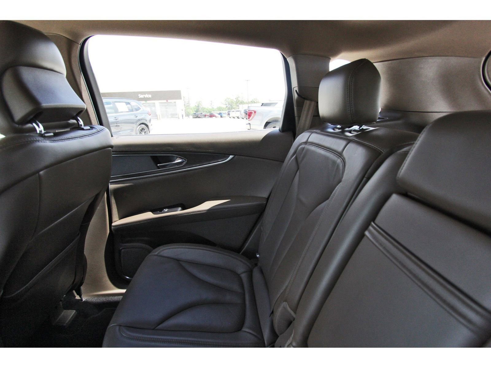 Used 2017 Lincoln MKX Reserve w/ Lincoln MKX Climate Package image 14