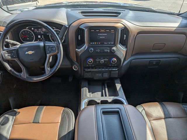 Used 2022 Chevrolet Silverado 1500 High Country w/ Technology Package image 15