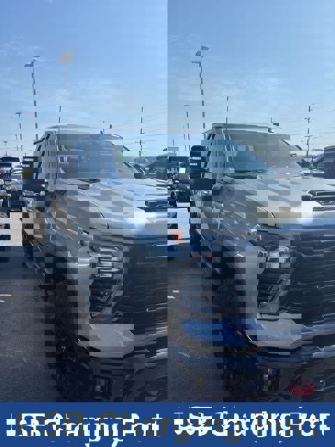 Used 2025 Chevrolet Silverado 2500 LTZ w/ LTZ Plus Package image 11