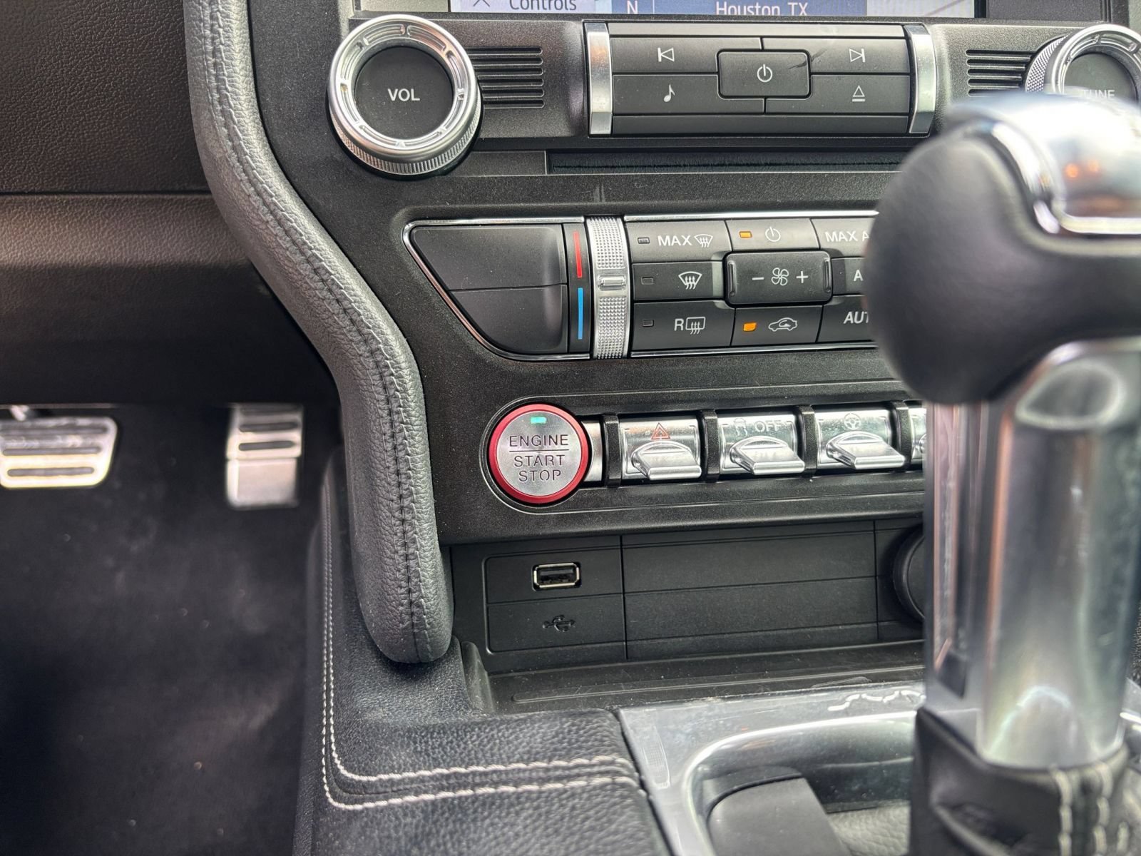 Used 2022 Ford Mustang GT Premium w/ GT Performance Package RWD image 25