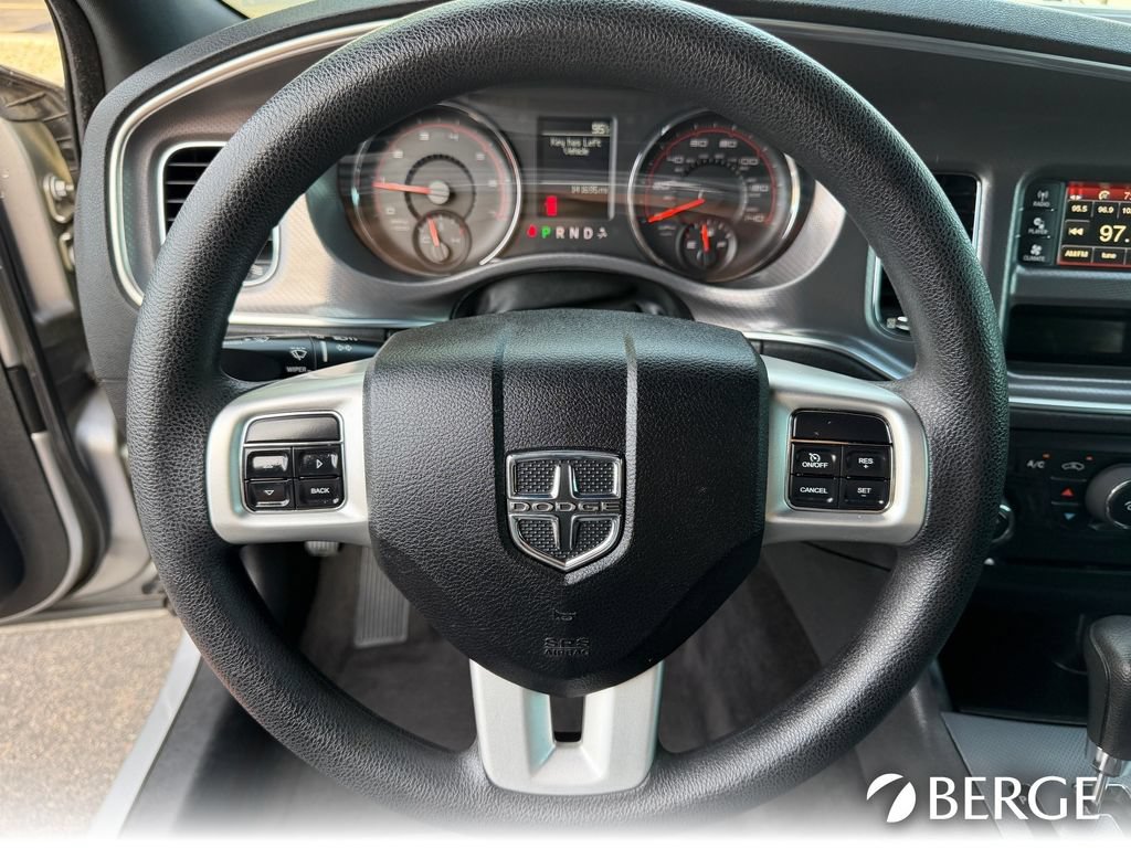 Used 2011 Dodge Charger SE RWD image 17