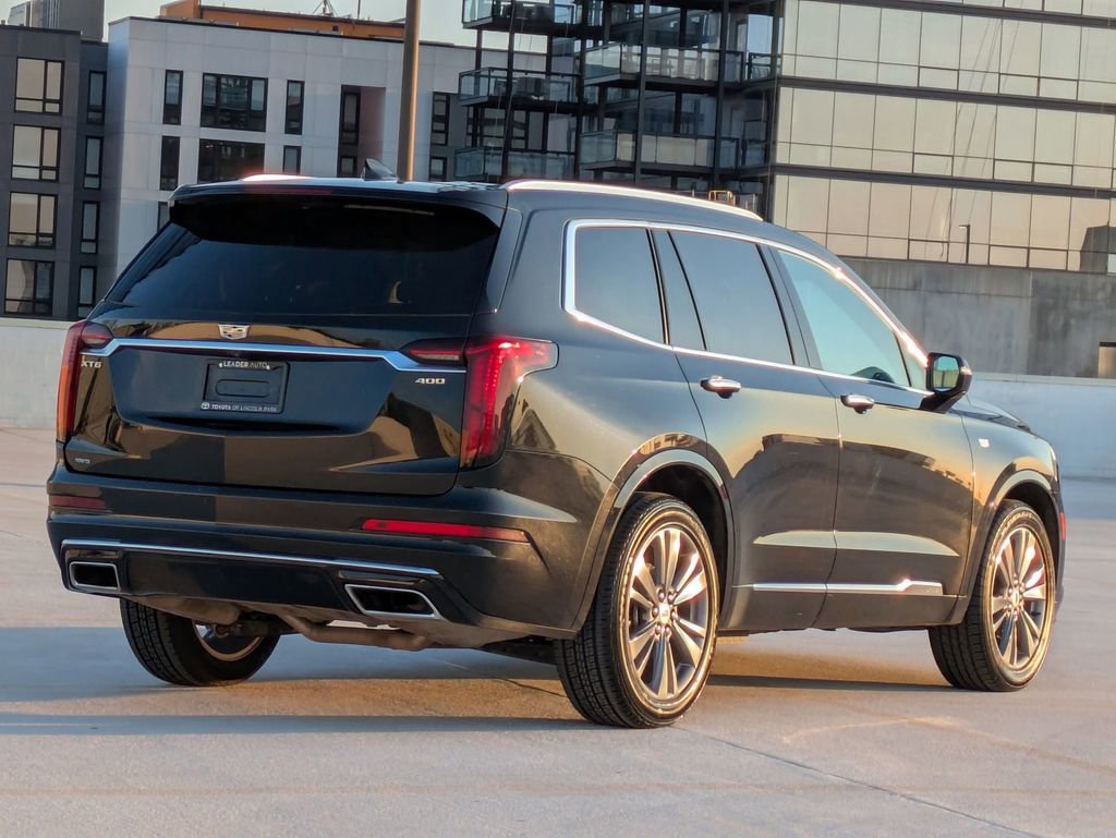 Used 2024 Cadillac XT6 Premium Luxury image 7