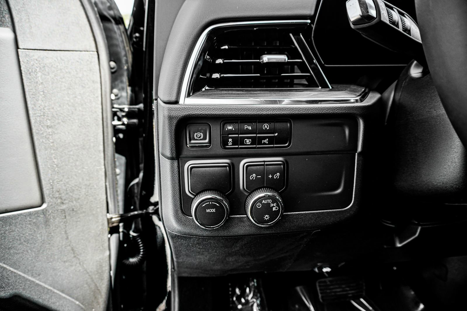 New 2026 Chevrolet Tahoe LS image 31