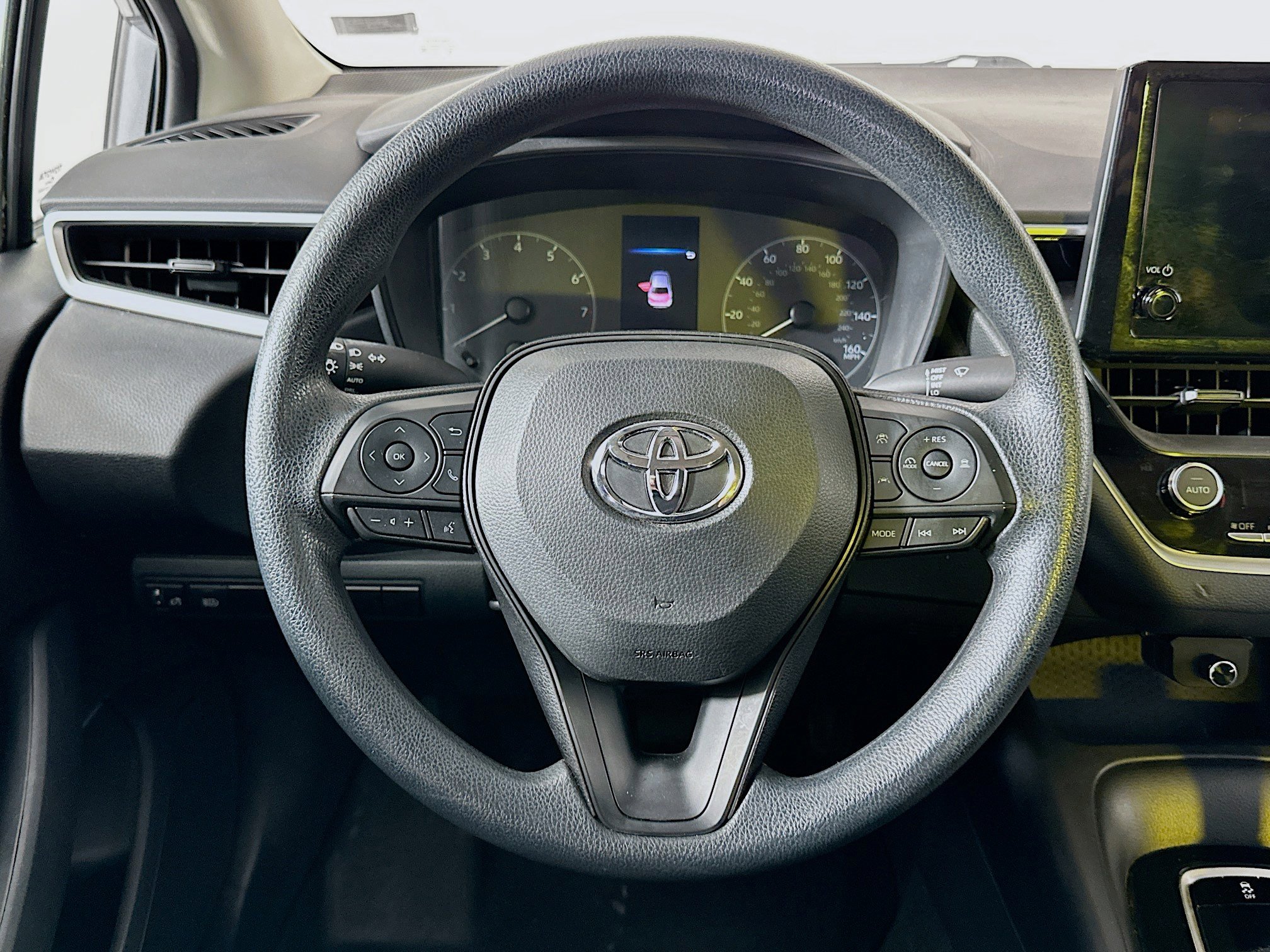 Used 2023 Toyota Corolla LE FWD image 17