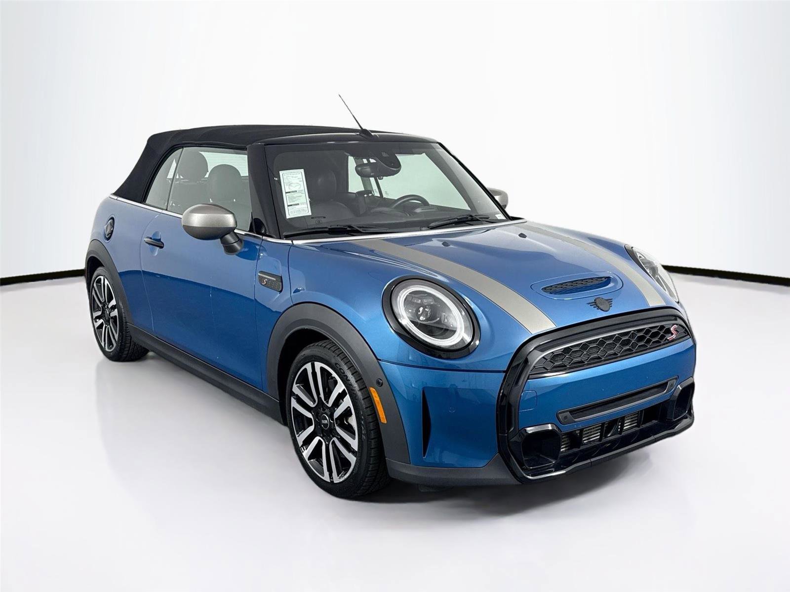 Used 2023 MINI Cooper S image 10
