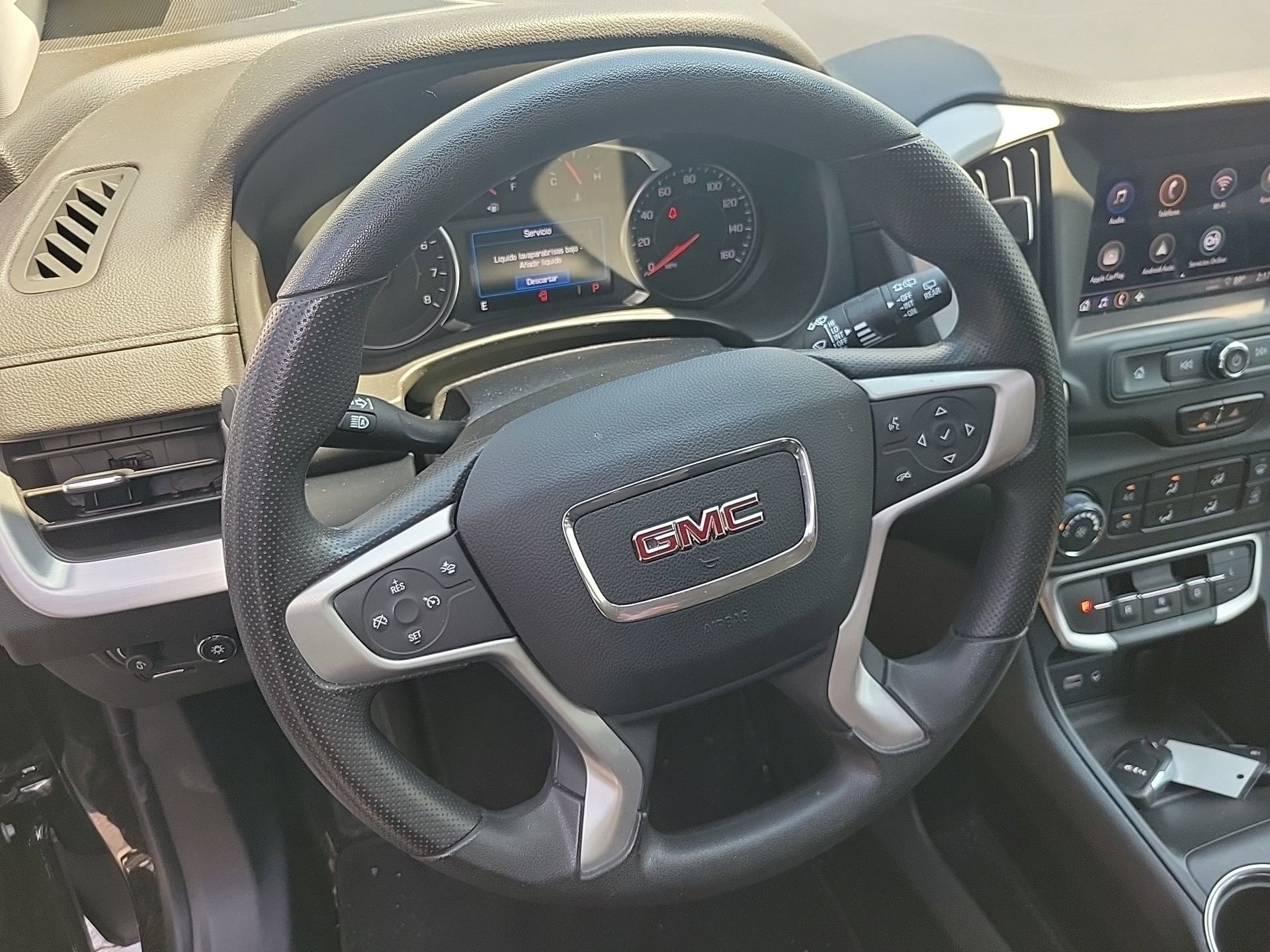 Used 2022 GMC Terrain SLE image 25