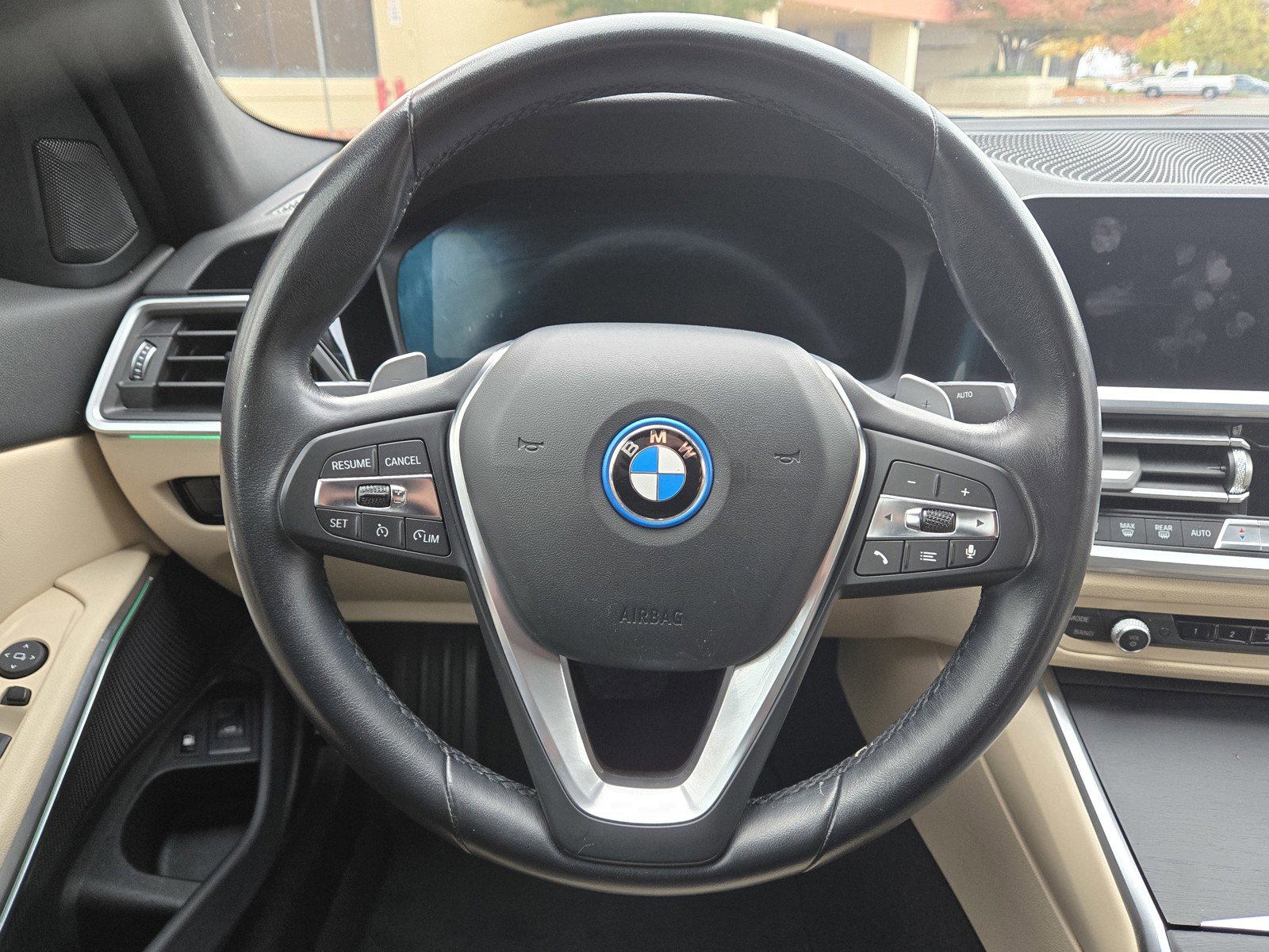 Used 2022 BMW 330e image 22