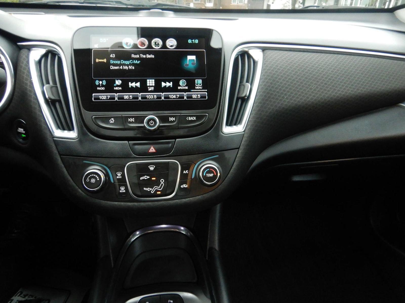 Used 2016 Chevrolet Malibu LT image 14