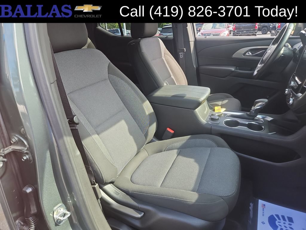 Certified 2022 Chevrolet Traverse LT FWD image 27