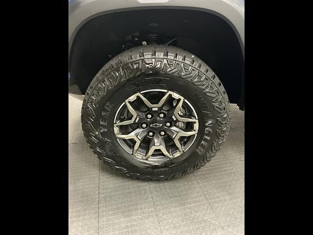 New 2026 Chevrolet Colorado ZR2 AWD/4WD image 36