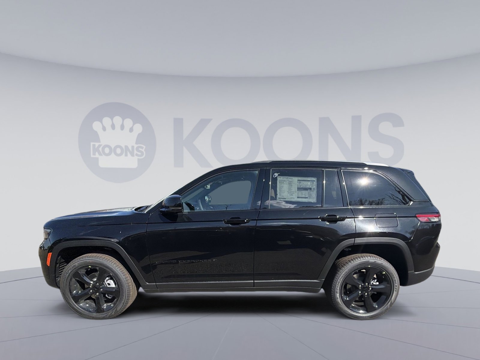 New 2025 Jeep Grand Cherokee Limited w/ Luxury Tech Group II image 2