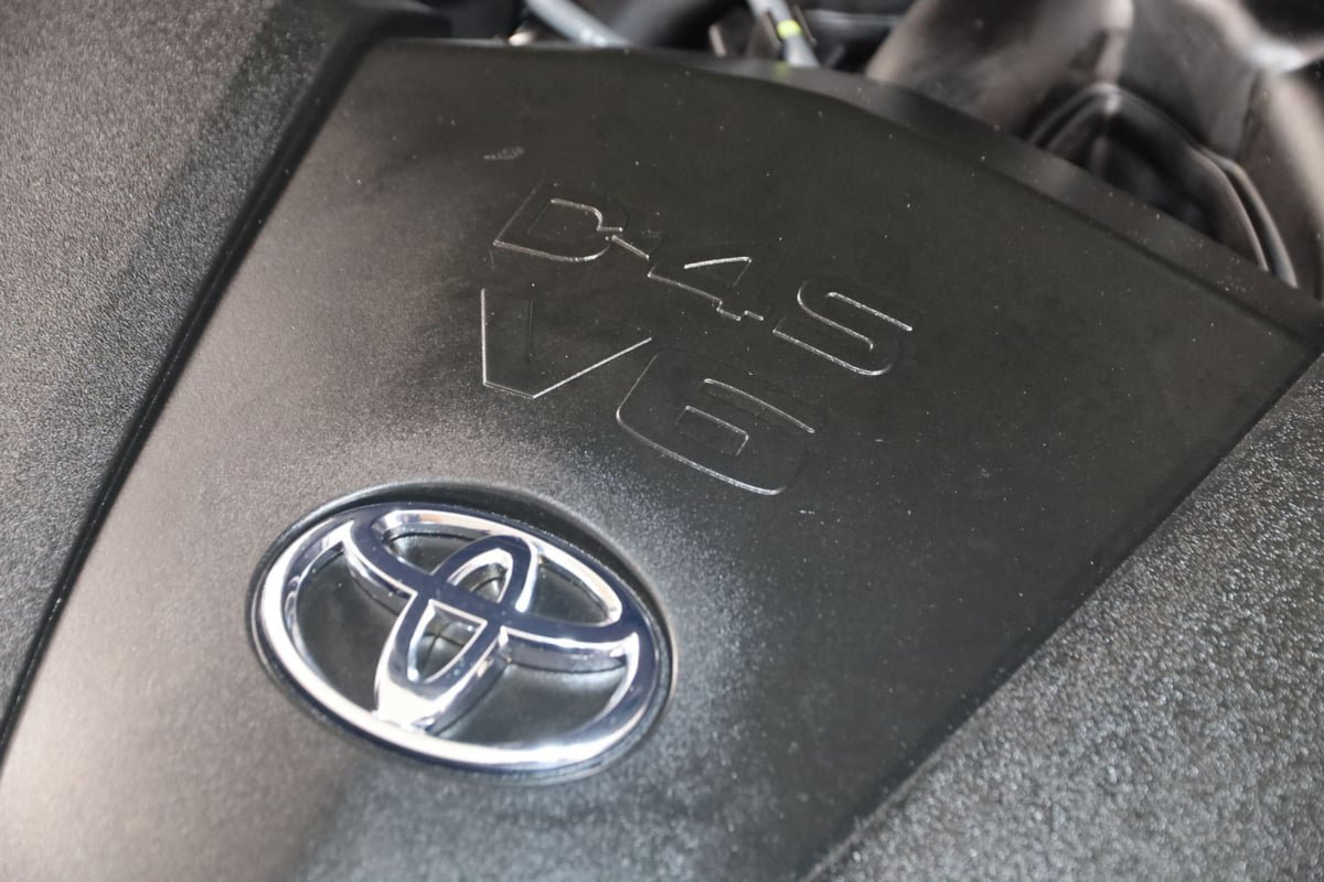 Used 2021 Toyota Highlander XLE AWD/4WD image 19