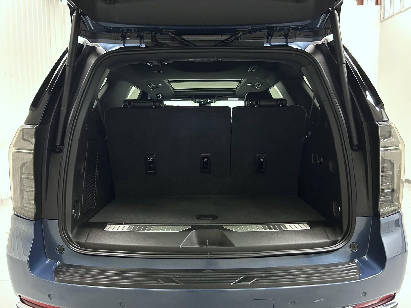 Used 2026 Chevrolet Tahoe Premier image 21