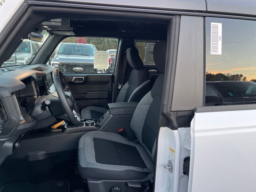 New 2025 Ford Bronco Big Bend image 9