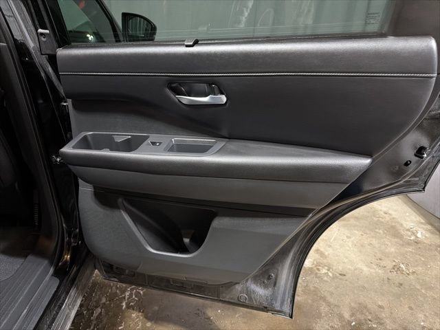 Used 2025 Nissan Pathfinder SL AWD/4WD image 19