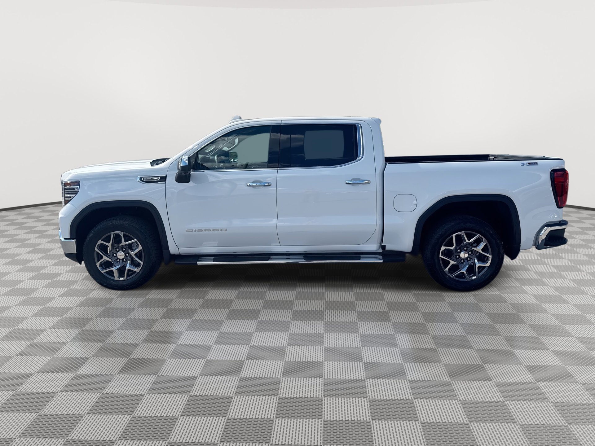 New 2026 GMC Sierra 1500 SLT w/ SLT Premium Plus Package AWD/4WD image 5