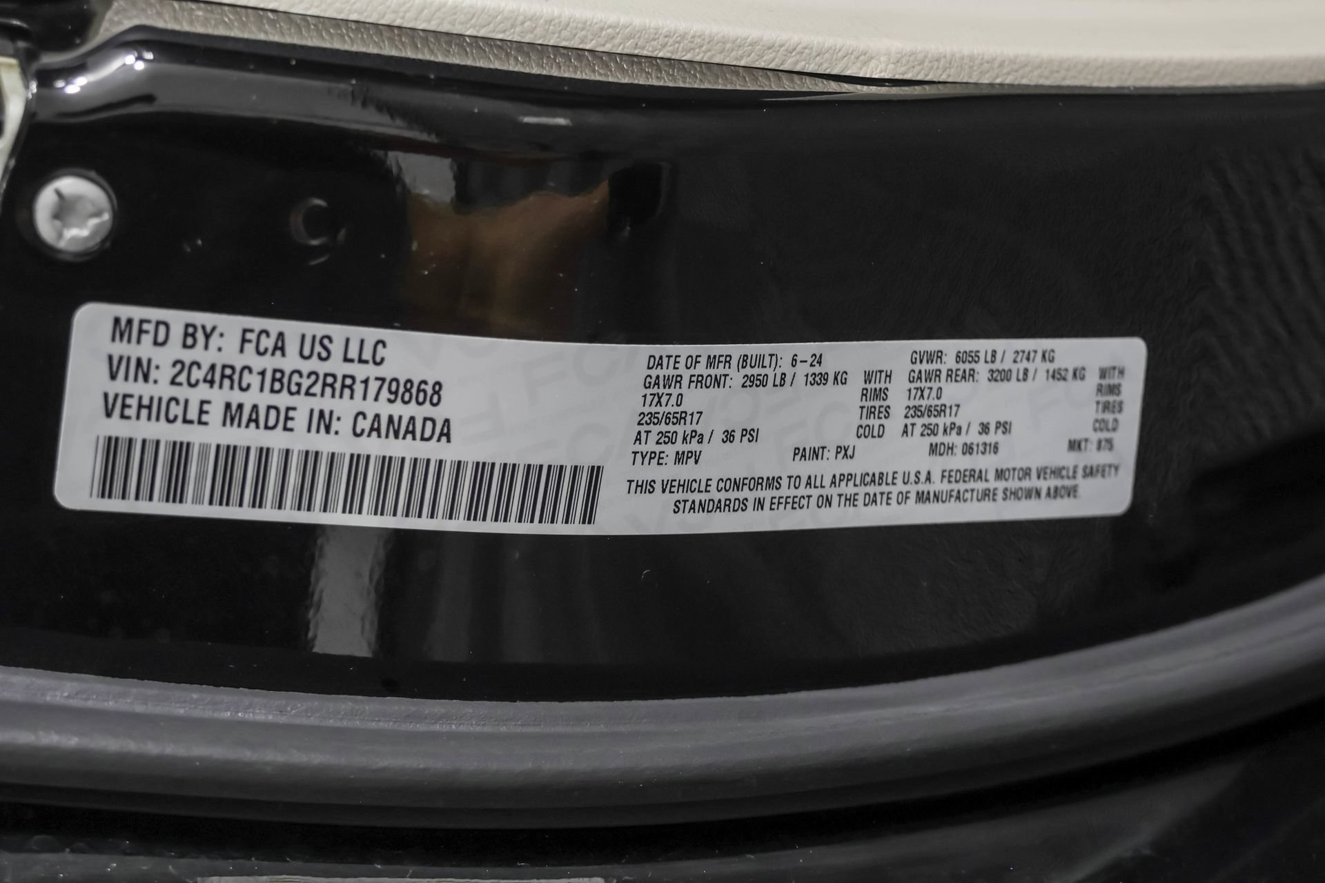 Used 2024 Chrysler Pacifica Touring-L FWD image 49