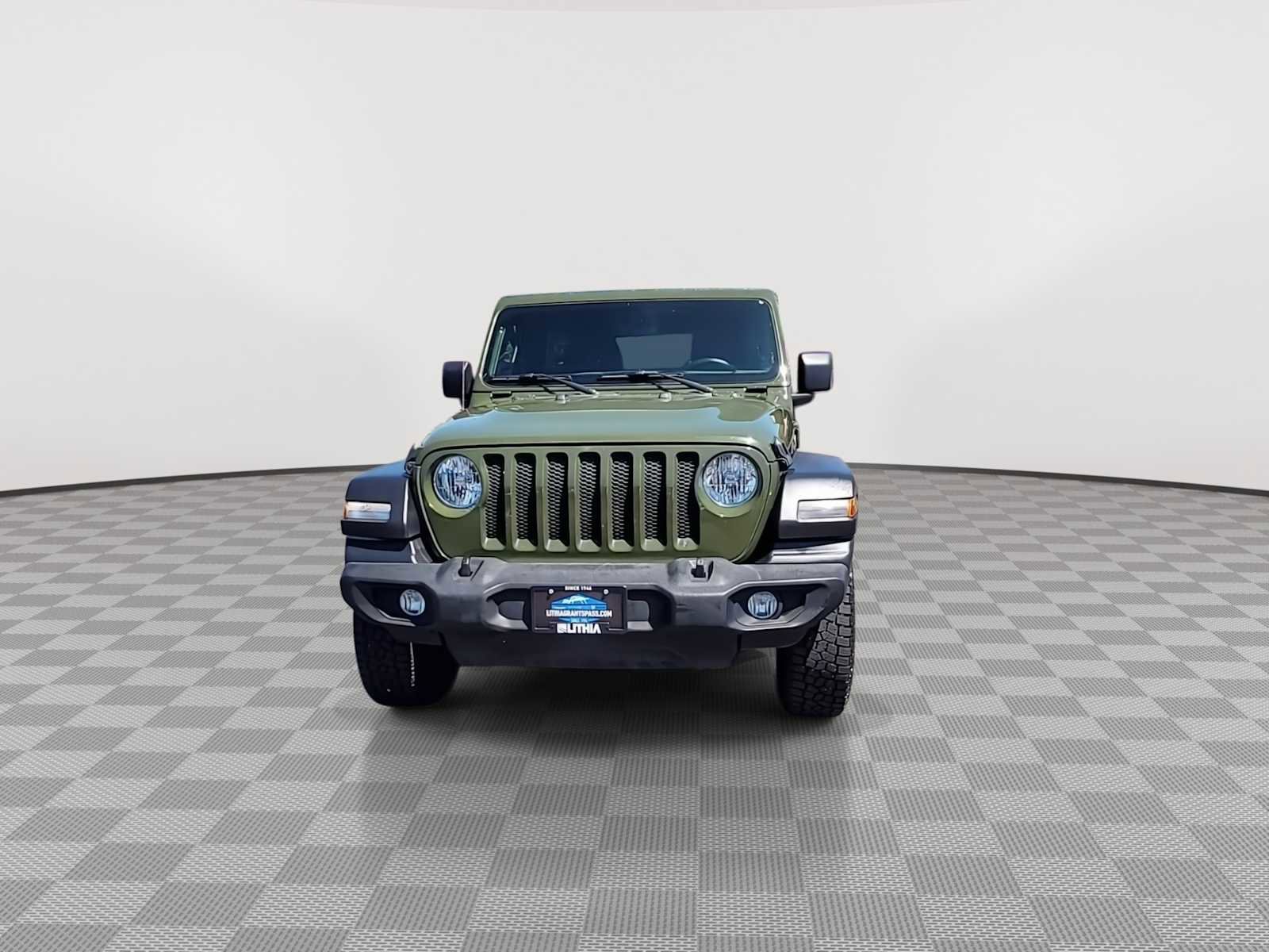 Used 2021 Jeep Wrangler Unlimited Sport AWD/4WD image 3