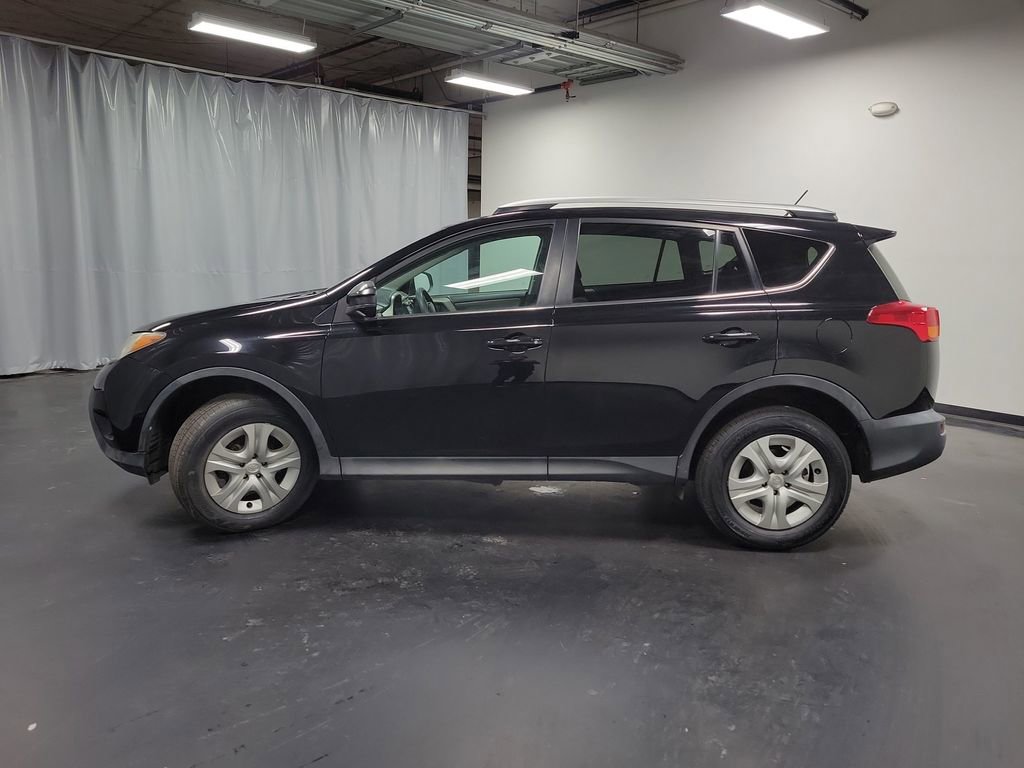 Used 2015 Toyota RAV4 LE image 5