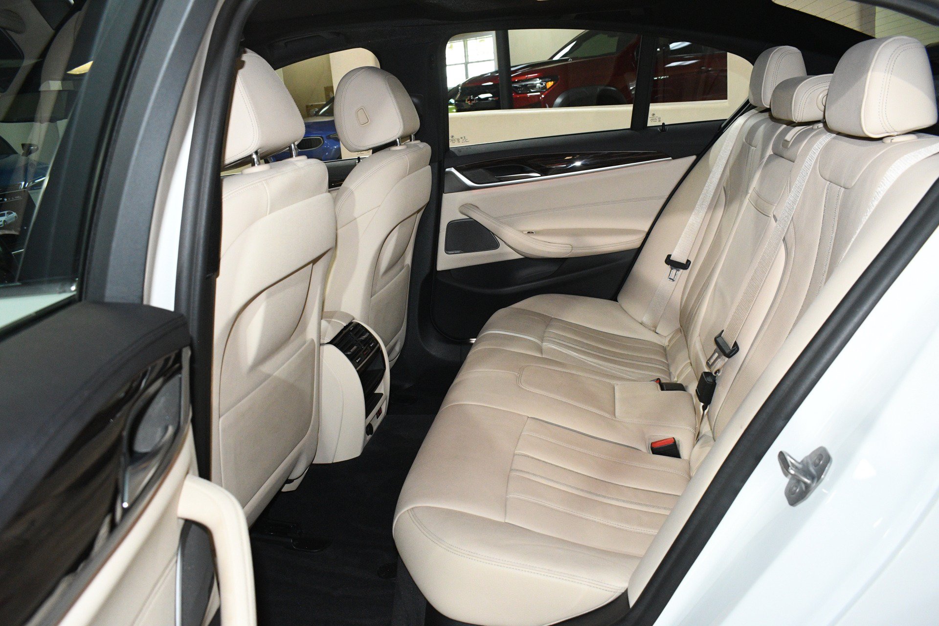 Used 2020 BMW 530i w/ Premium Package RWD image 47