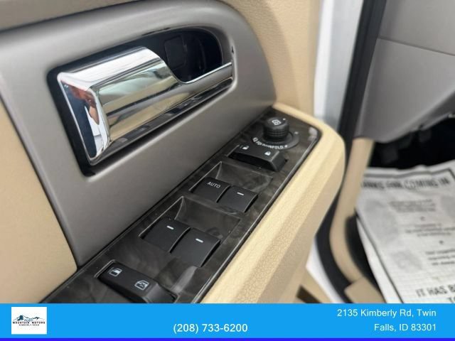 Used 2017 Ford Expedition Limited w/ Equipment Group 301A AWD/4WD image 10