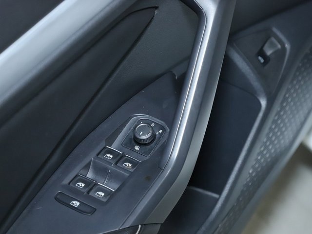 Certified 2025 Volkswagen Jetta S image 16