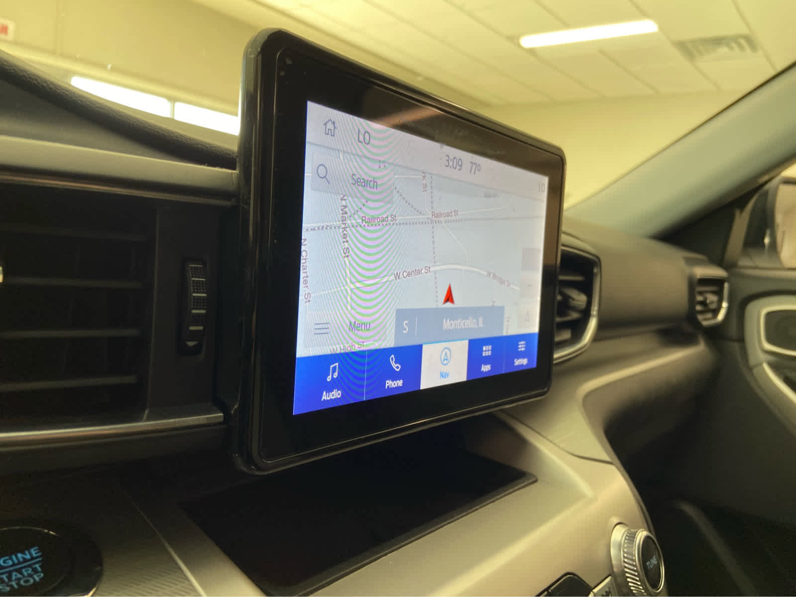 Used 2022 Ford Explorer XLT w/ Equipment Group 202A image 31