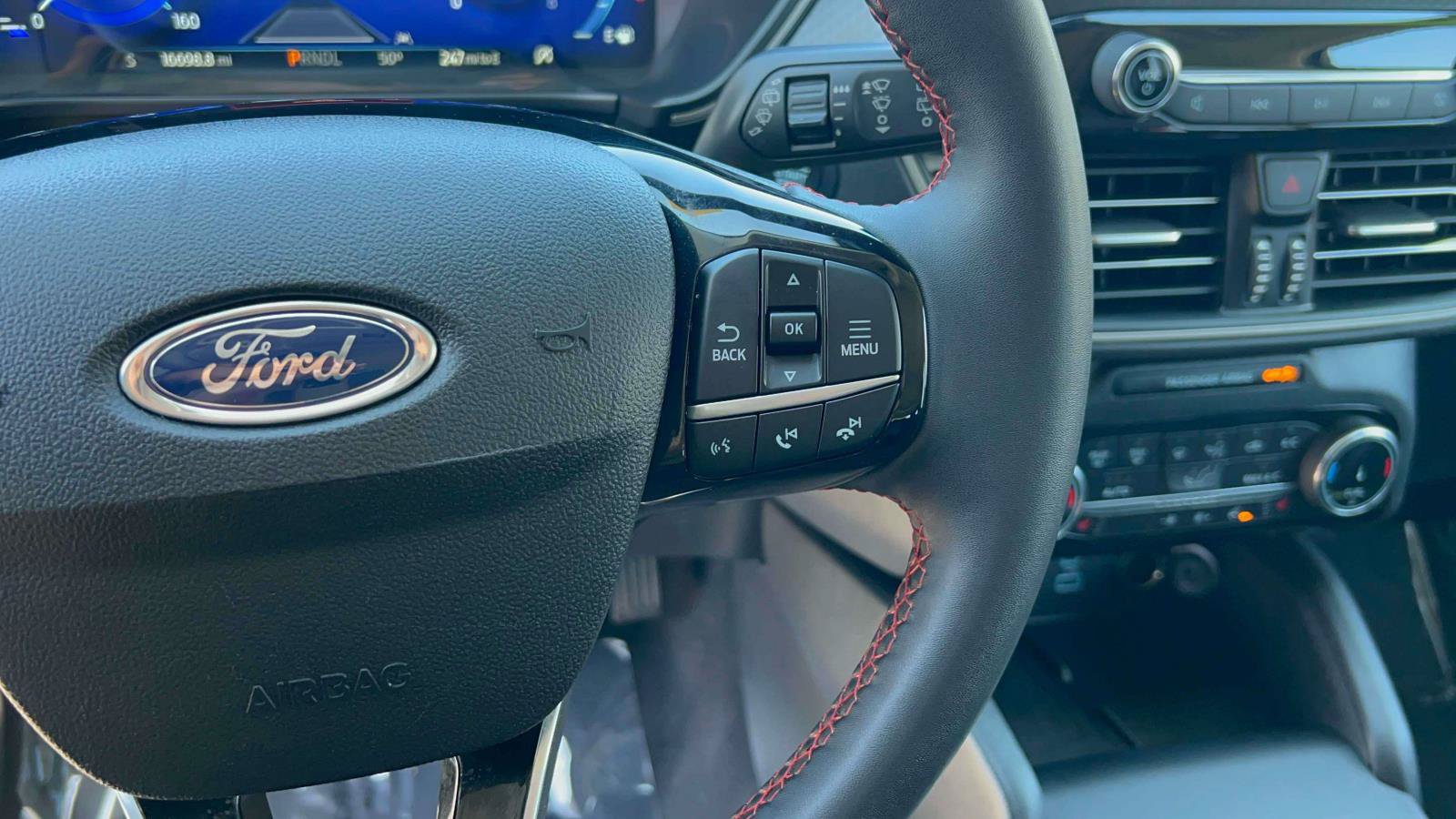 Used 2022 Ford Escape SEL w/ SEL Stealth AWD Package image 22