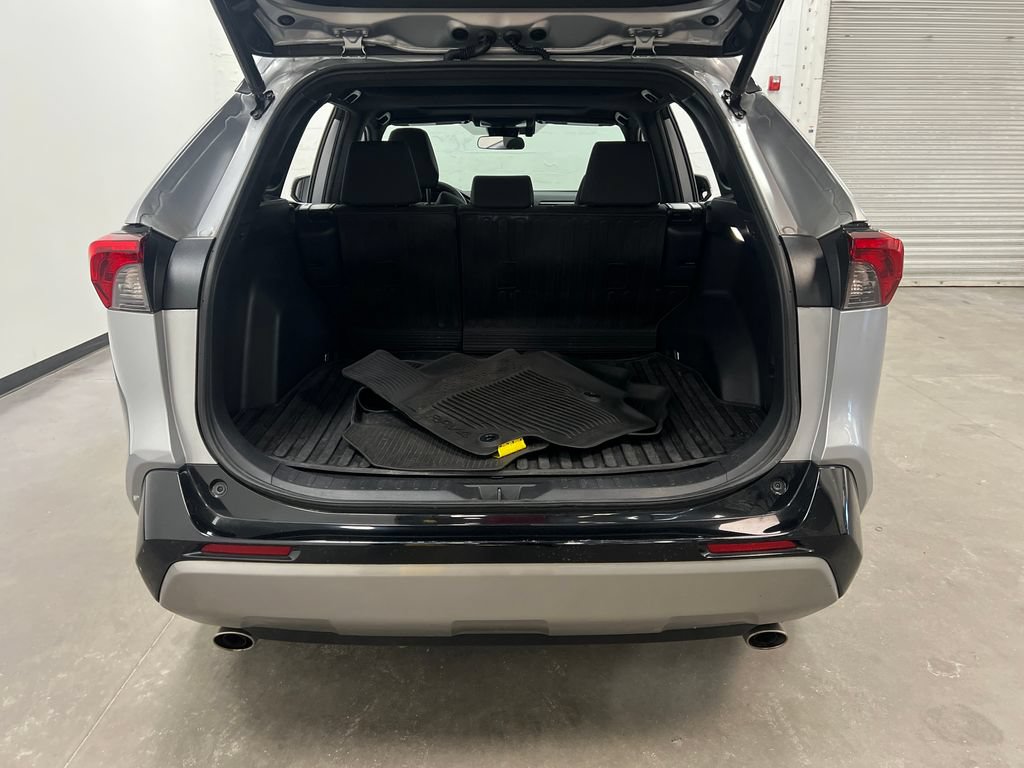 Used 2022 Toyota RAV4 SE w/ Convenience Package AWD/4WD image 25