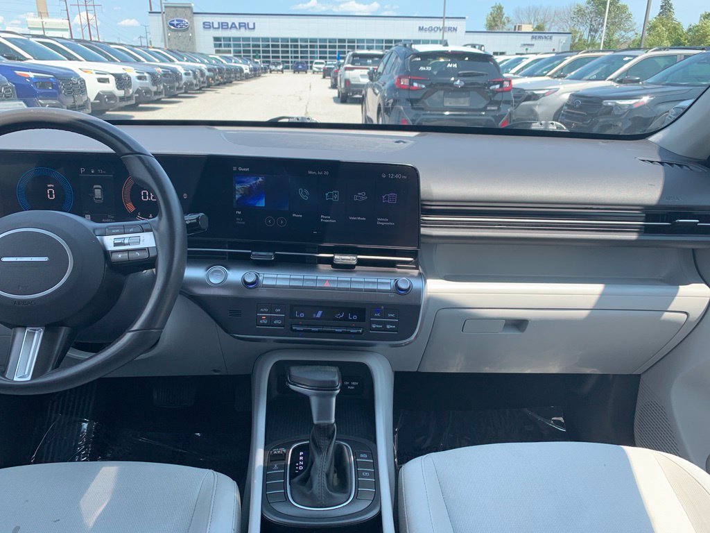 Used 2025 Hyundai Kona SEL AWD/4WD image 8