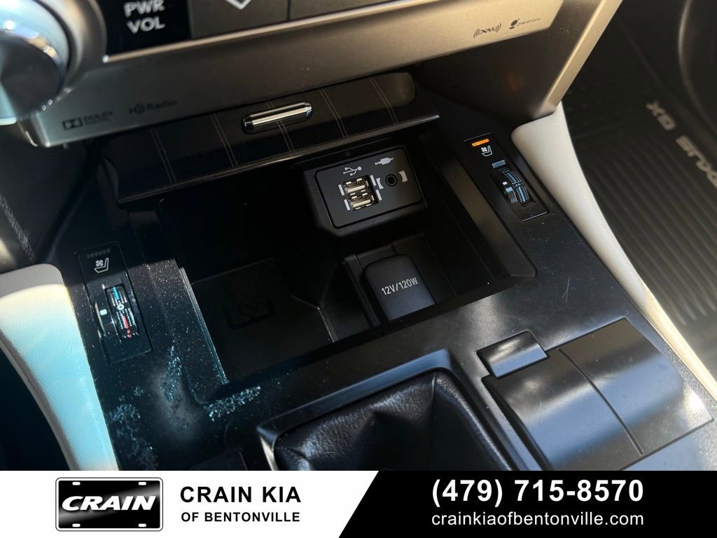 Used 2020 Lexus GX 460 Premium w/ Premium Package image 18