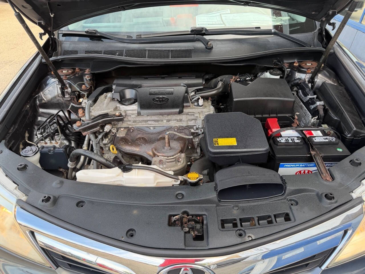 Used 2012 Toyota Camry LE w/ Preferred Accessory Pkg FWD image 16