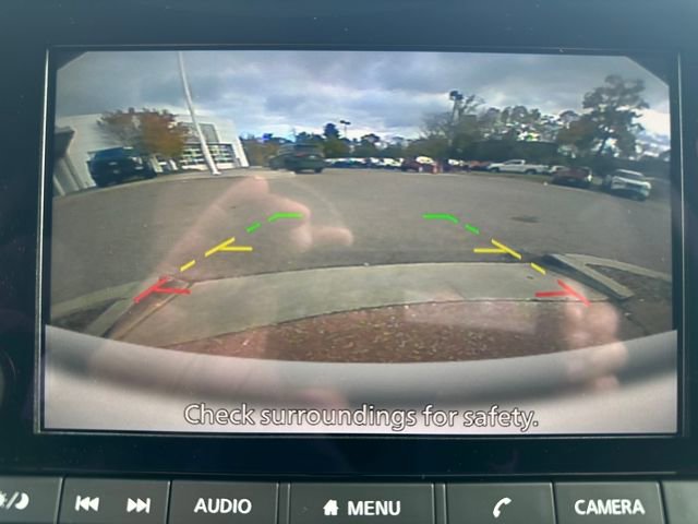 Used 2024 Nissan Pathfinder S image 17