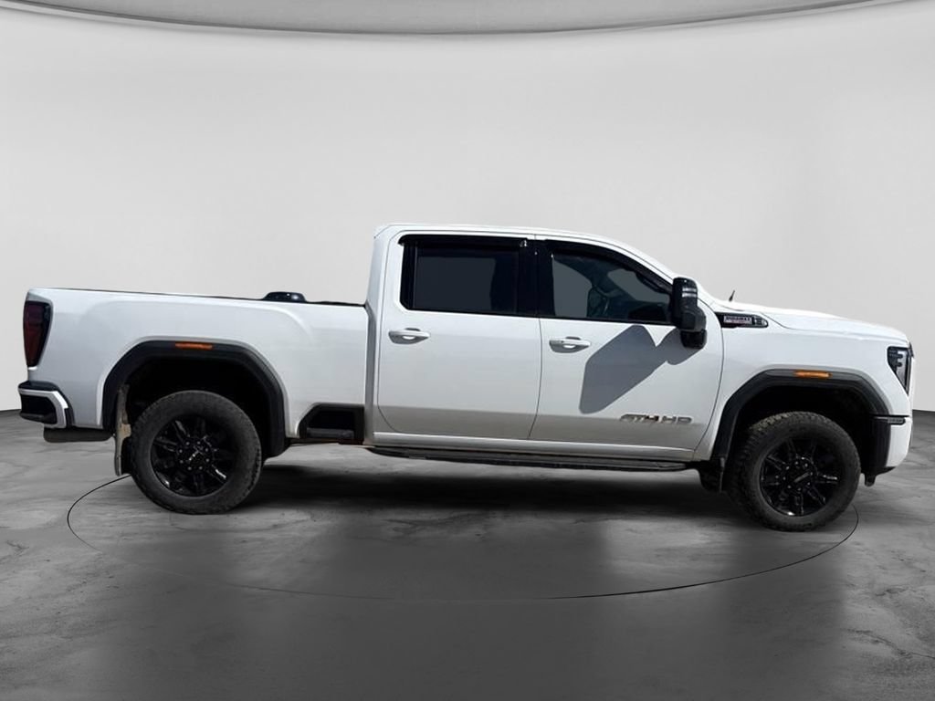 Used 2025 GMC Sierra 2500 AT4 AWD/4WD image 18