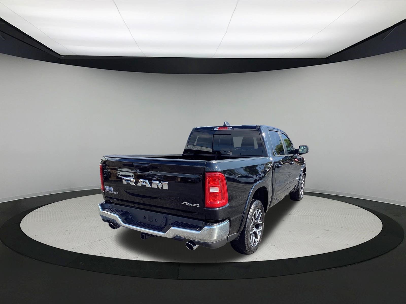 Used 2026 RAM 1500 Laramie AWD/4WD image 8