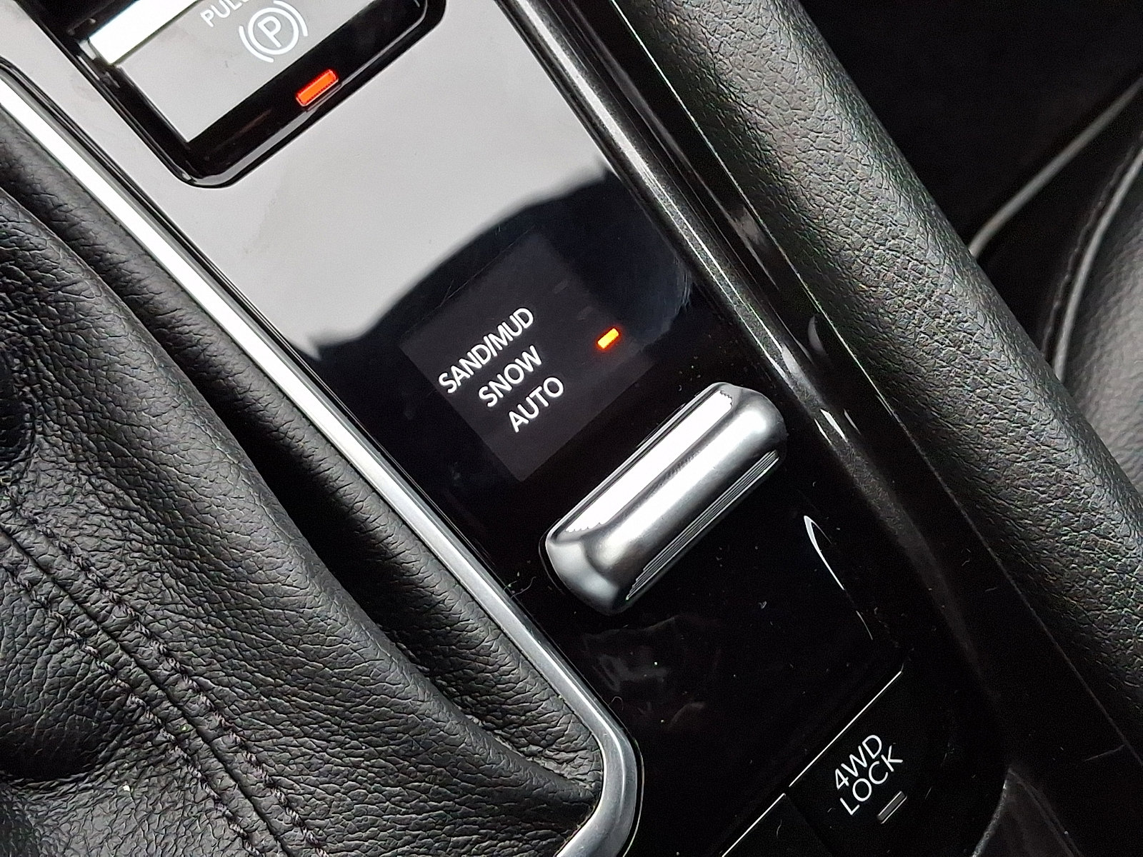 New 2026 Jeep Compass Latitude image 13