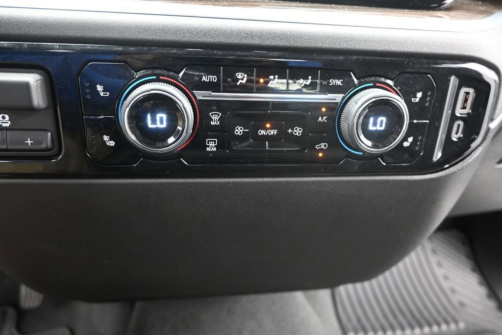 Used 2026 Chevrolet Silverado 1500 RST AWD/4WD image 31