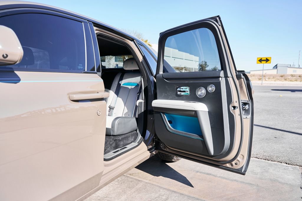 Used 2025 Rolls-Royce Ghost AWD/4WD image 32