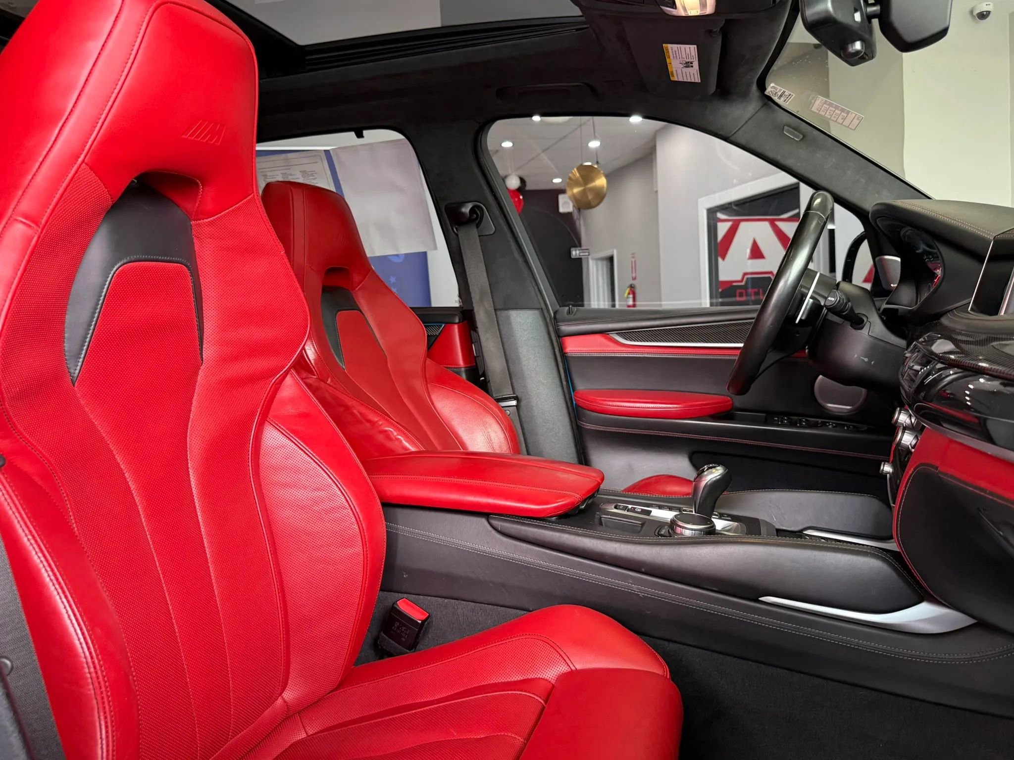 Used 2017 BMW X5 M image 17