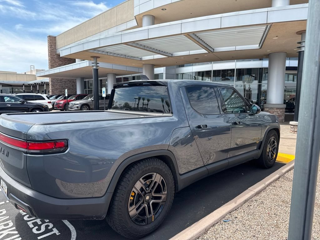 Used 2026 Rivian R1T Premium AWD/4WD image 4