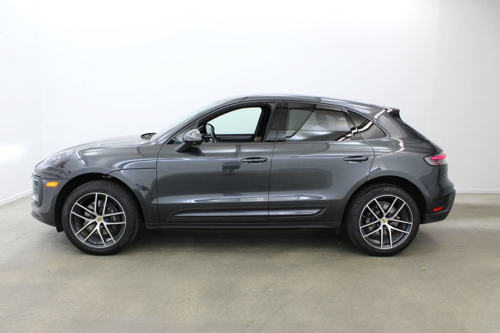 Used 2024 Porsche Macan AWD/4WD image 2