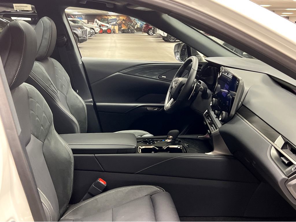 New 2026 Lexus RX 450h AWD image 28