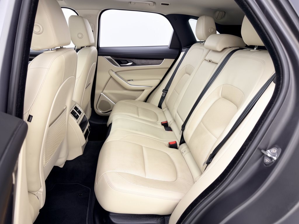 Used 2023 Jaguar F-PACE S AWD/4WD image 25