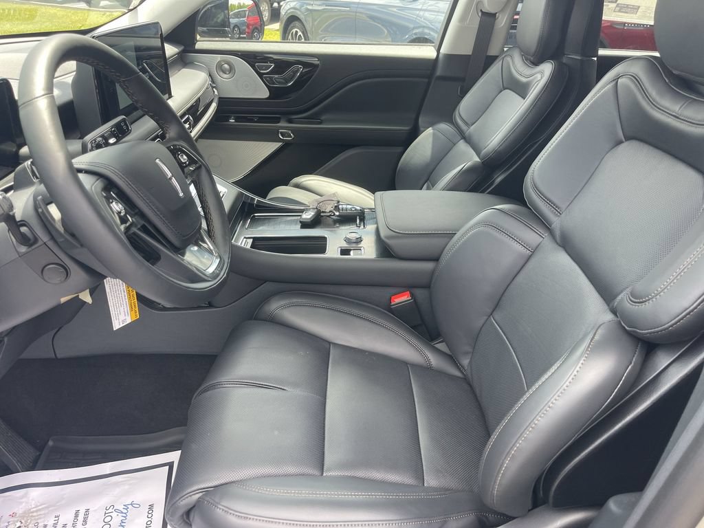 New 2026 Lincoln Aviator Reserve AWD/4WD image 17