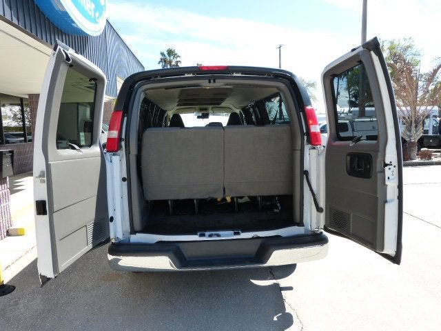 Used 2019 Chevrolet Express 3500 LT w/ LT Preferred Equipment Group RWD image 13