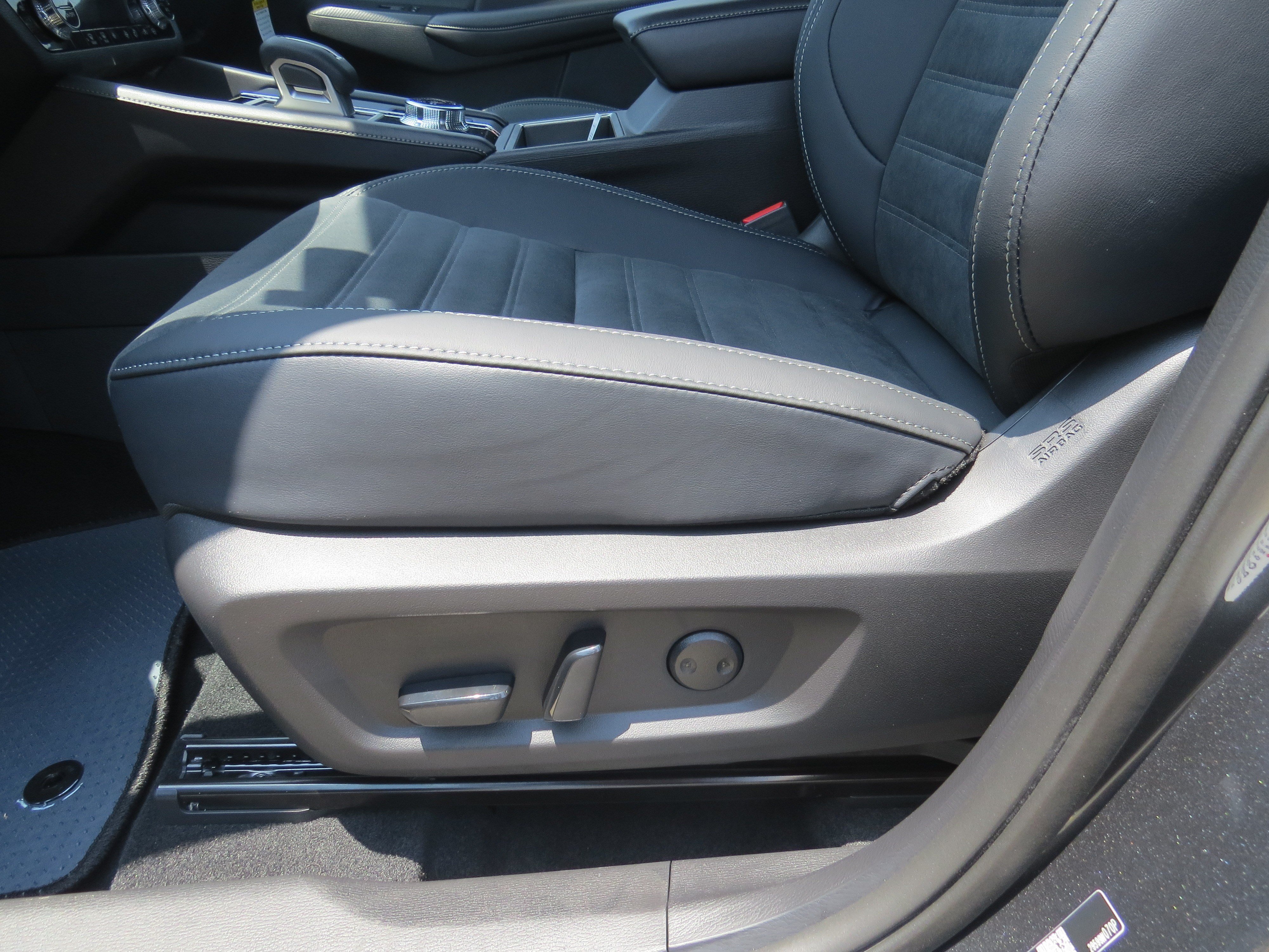 New 2026 Nissan Rogue SL AWD/4WD image 13