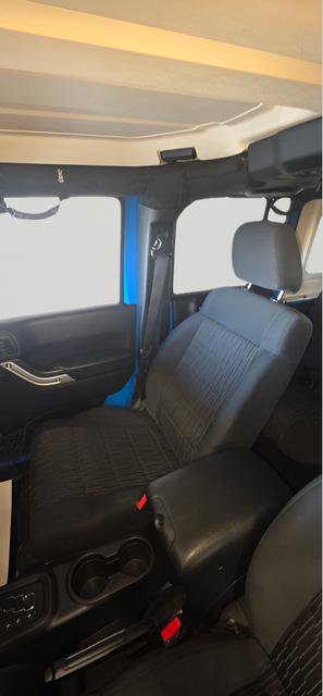 Used 2012 Jeep Wrangler Unlimited Sahara w/ Connectivity Group image 20